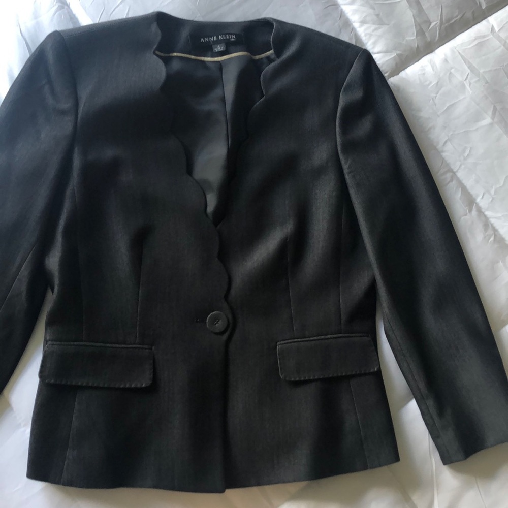 Anne Klein Blazer Size 4